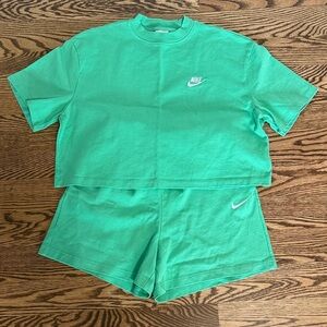 Nike Green T-Shirt and Shorts Set
